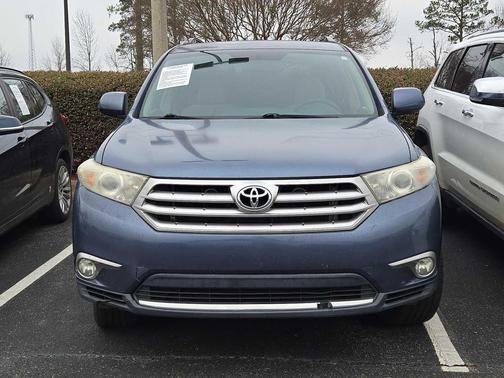 2013 Toyota Highlander SE