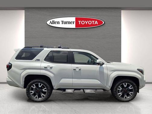 Wind Chill Pearl 2026 Toyota 4Runner TRD Sport Premium