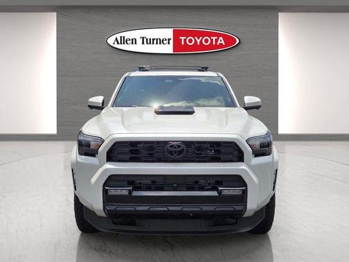 Wind Chill Pearl 2026 Toyota 4Runner TRD Sport Premium