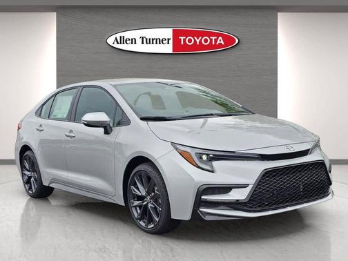 Classic Silver Metallic 2026 Toyota Corolla SE
