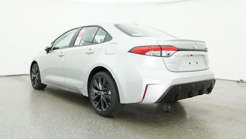 Classic Silver Metallic 2026 Toyota Corolla SE