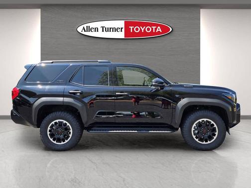 2025 Toyota 4Runner TRD Off Road