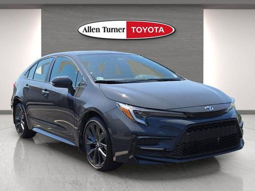 Underground 2025 Toyota Corolla SE