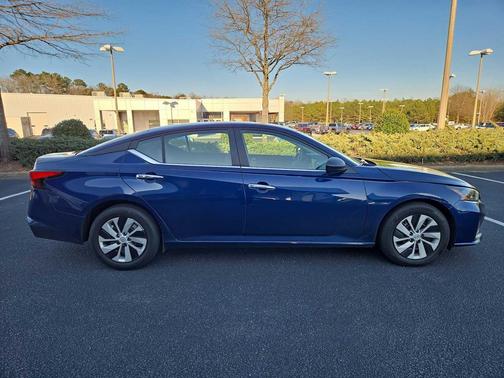 2024 Nissan Altima S FWD