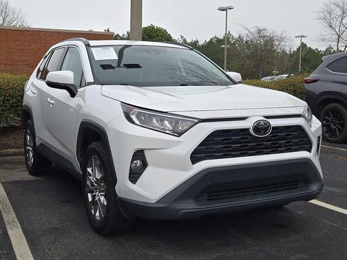 2020 Toyota RAV4 XLE Premium