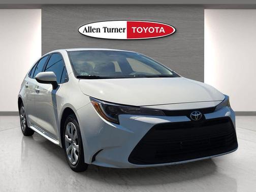 Ice Cap 2024 Toyota Corolla LE