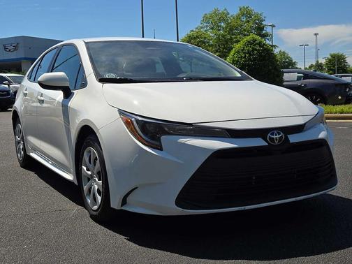 Ice Cap 2024 Toyota Corolla LE