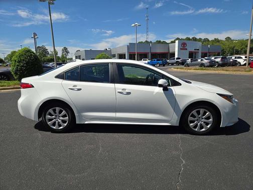 Ice Cap 2024 Toyota Corolla LE