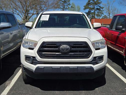 2018 Toyota Tacoma SR