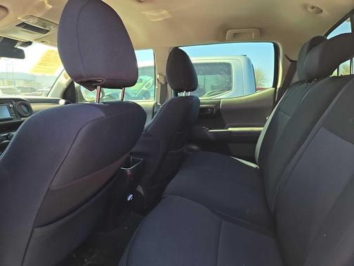 2018 Toyota Tacoma SR