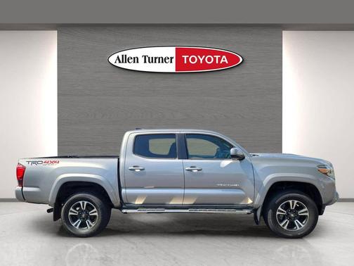 2018 Toyota Tacoma TRD Sport