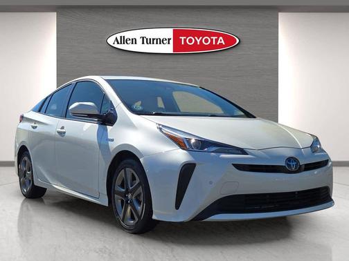 2019 Toyota Prius XLE