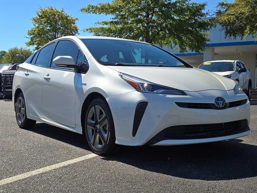 2019 Toyota Prius XLE