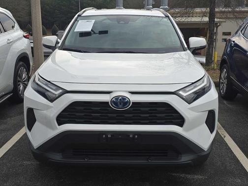 2022 Toyota RAV4 Hybrid XLE