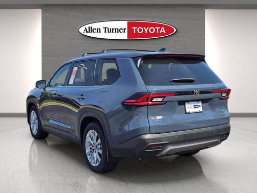 Storm Cloud 2026 Toyota Grand Highlander Platinum