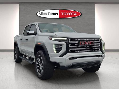 2023 GMC Canyon Denali
