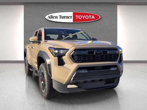 2026 Toyota Tacoma Hybrid TRD Off Road