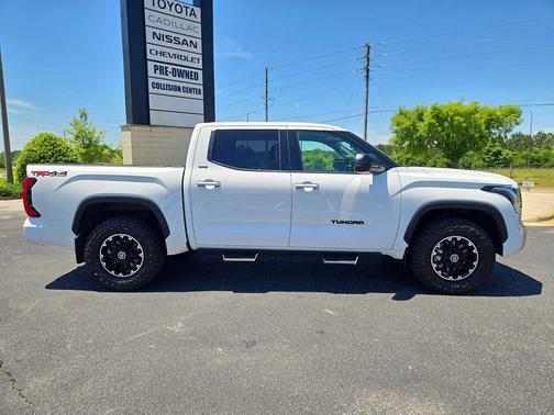 Ice Cap 2023 Toyota Tundra SR5