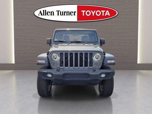 Sting-Gray Clearcoat 2020 Jeep Gladiator Sport S