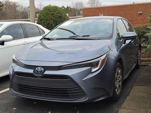 2024 Toyota Corolla Hybrid SE