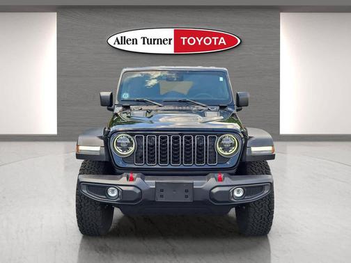 Black Clearcoat 2024 Jeep Wrangler Rubicon