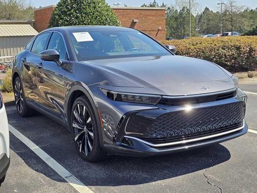 2024 Toyota Crown Platinum