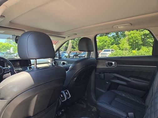 Gravity Grey 2023 Kia Sorento SX