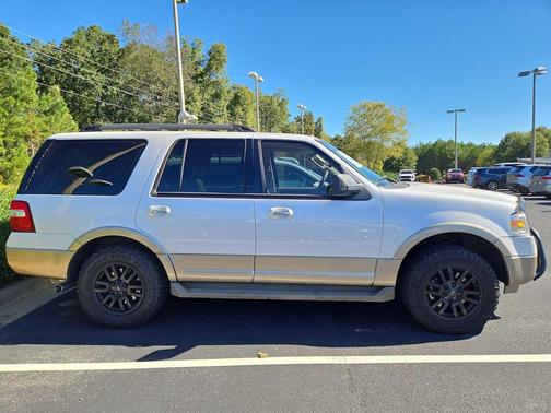 2011 Ford Expedition XLT