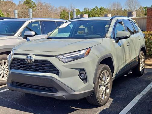2022 Toyota RAV4 XLE Premium