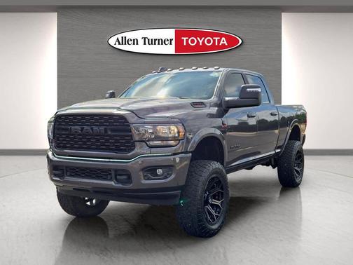 2023 RAM 2500 Big Horn Crew Cab 4x4 6'4' Box