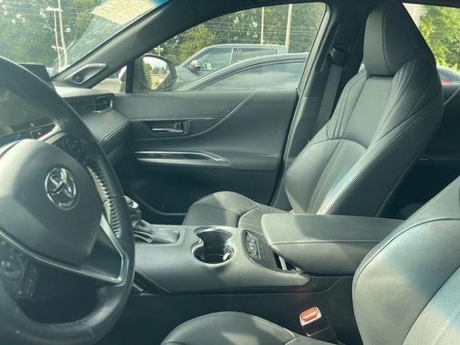 Blizzard Pearl 2021 Toyota Venza XLE