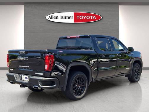 Onyx Black 2022 GMC Sierra 1500 Elevation