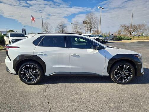 2023 Toyota bZ4X Limited