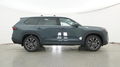 2026 Toyota Grand Highlander Hybrid Platinum MAX
