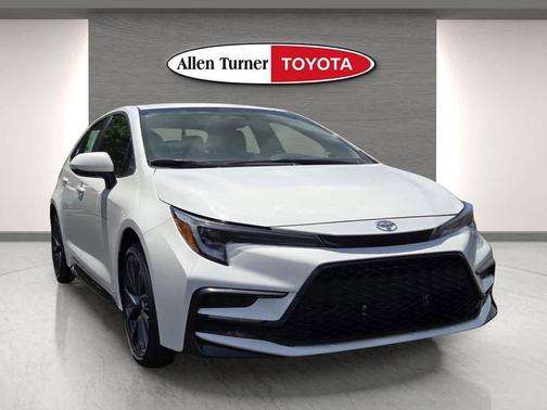 Ice Cap 2026 Toyota Corolla SE