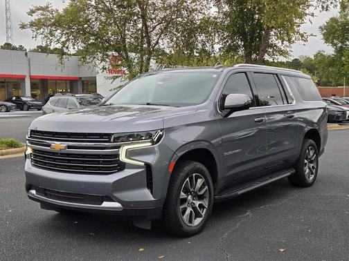 2022 Chevrolet Suburban LT