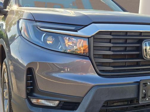 Gray 2022 Honda Ridgeline RTL