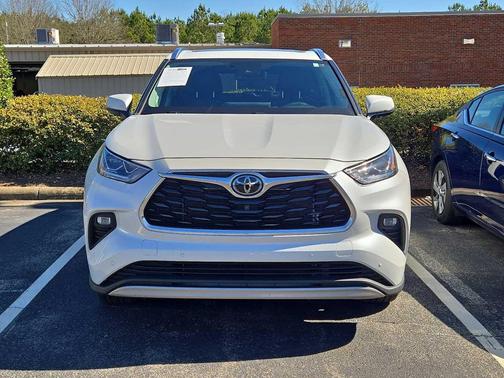 2022 Toyota Highlander Platinum