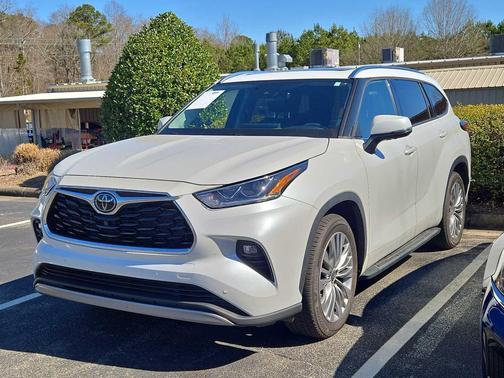 2022 Toyota Highlander Platinum