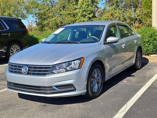 2016 Volkswagen Passat 1.8T S