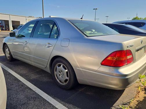 MILLENNIUM SILVER 2002 Lexus LS 430 Base