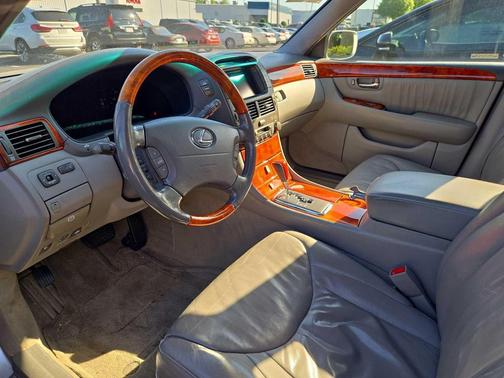 MILLENNIUM SILVER 2002 Lexus LS 430 Base