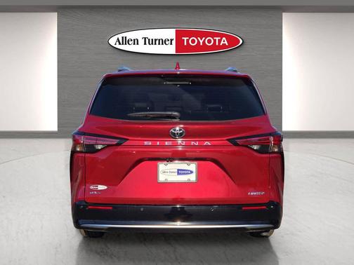2026 Toyota Sienna Limited