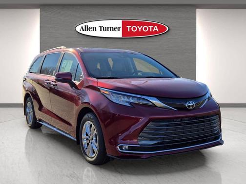 2026 Toyota Sienna Limited