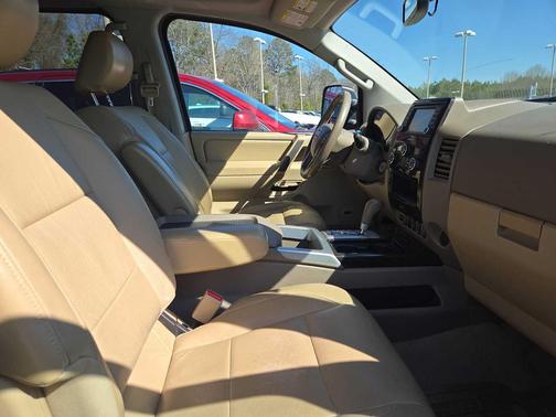 2013 Nissan Titan SL