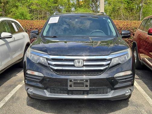 BLACK 2017 Honda Pilot Touring