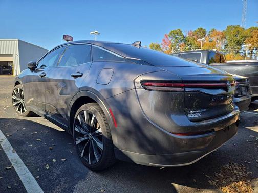 2024 Toyota Crown Platinum