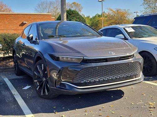 2024 Toyota Crown Platinum