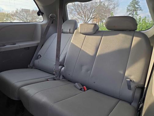 2019 Toyota Sienna XLE
