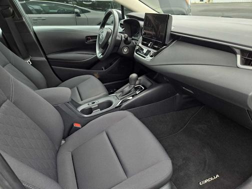 Ice Cap 2024 Toyota Corolla LE